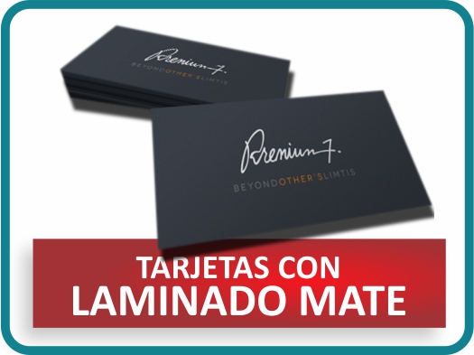 Tarjetas personales con laminado mate sobre fondo oscuro y texto promocional “Tarjetas con laminado mate”.