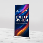 Roll Up Premium armado con impresión Látex HP en lona bifaz, base de aluminio reforzada y estructura profesional de Imprenta Omega.