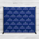 Back de prensa personalizado con estructura ajustable 3.6x2.4 metros sobre fondo de madera gris