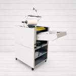Laminadora automática Sysform AUTO-370F para laminado térmico y en frío, con alimentación automática y separación de hojas.
