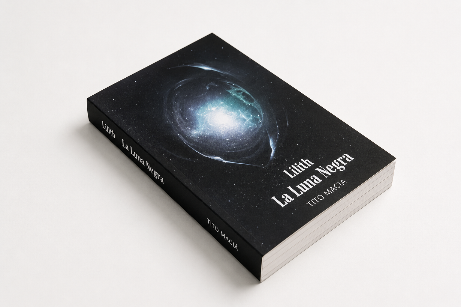 Libro La Luna Negra impreso por Imprenta Omega